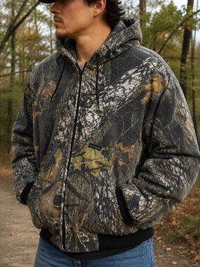 Vtg Wolf Mountain Hunting Wear Camo Jacket Mens  Zipper With Hood Distressed XL